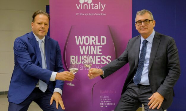 Vinitaly 2023: from April 2nd to 5th, the entire district is fully booked and business is the protagonist.